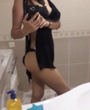 Мадина, 27