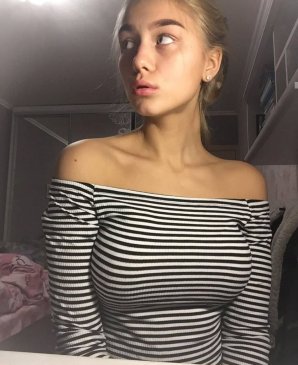Юля, 24